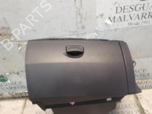 Used Glove box Glove box RENAULT CLIO III (BR0/1, CR0/1) [2005-2014] 3815050 3815050