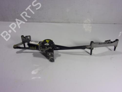 Essuie-glace moteur avant MERCEDES-BENZ A-CLASS (W176) [2012-2018]  10372693