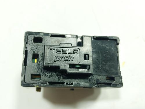 Right rear window switch TESLA MODEL Y (5YJY) EV | BP36789227I28 - Image 2