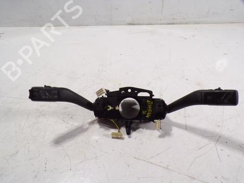 Used Steering column stalk VW GOLF VI (5K1) 1.6 TDI (105 hp) 8539453