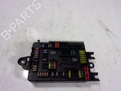 Used Fuse box Fuse box BMW 1 (F20) 118 i (170 hp) 10142114 10142114