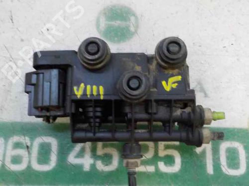 Used Electronic module Electronic module LAND ROVER RANGE ROVER SPORT I (L320) 2.7 D 4x4 (190 hp) 5667498 5667498