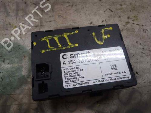 Used Electronic module Electronic module SMART FORFOUR (454) 1.1 (454.030) (75 hp) 3823525 3823525
