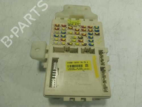 Used Fuse box HYUNDAI ix35 (LM, EL, ELH) 1.7 CRDi (116 hp) 20107288