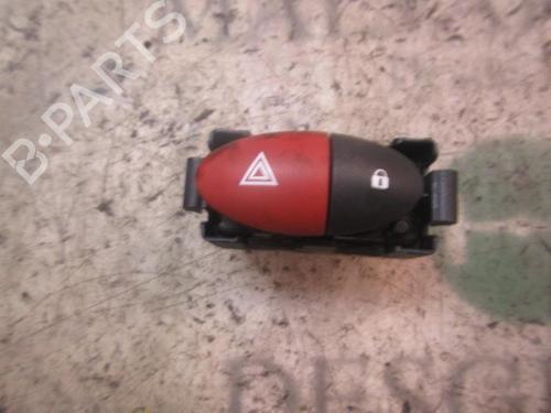 Used Warning switch Warning switch RENAULT TWINGO II (CN0_) [2007-2026] 3831196 3831196