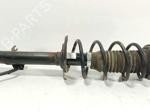 Used Left front shock absorber Left front shock absorber TOYOTA AYGO (_B1_) 1.0 (KGB10_, KGB10R) (68 hp) 40483983 40483983
