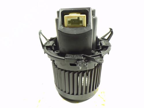 Heater blower motor RENAULT CLIO IV (BH_) 0.9 TCe 90 (BHNF, BHMA, BHMH, BHJK, BHJR) | BP8892493M62 