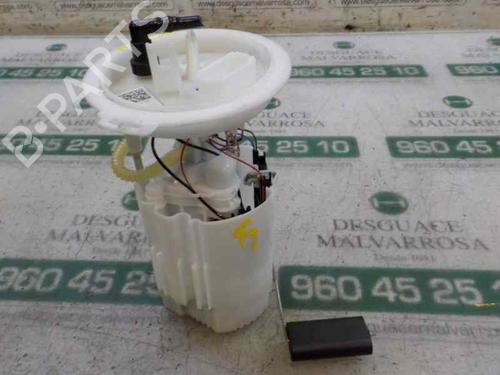 Used Fuel pump SKODA FABIA III (NJ3) [2014-2021]  5818498