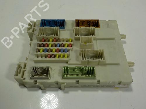 Boîte à Fusibles FORD FOCUS III [2010-2020]  13404848