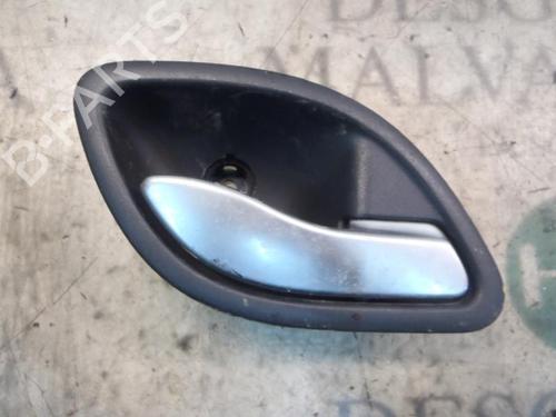 Used Rear right interior door handle Rear right interior door handle RENAULT ESPACE IV (JK0/1_) 2.2 dCi (JK0H) (150 hp) 3798957 3798957