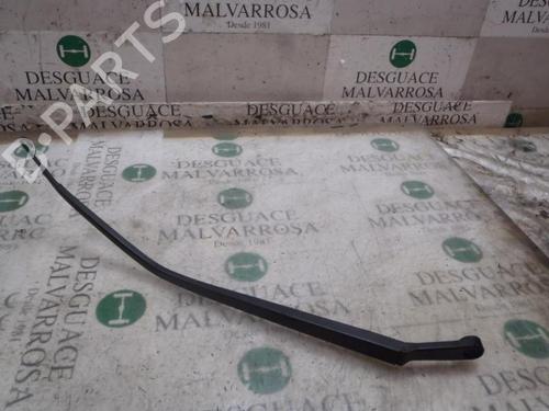 Used Front windshield wiper arm NISSAN MURANO I (Z50) 3.5 4x4 (231 hp) 3823857