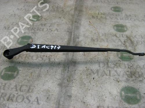 Used Front windshield wiper arm KIA RIO II (JB) 1.4 16V (97 hp) 3744209