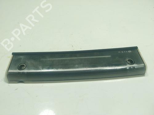 Used Rear center light FORD KUGA I [2008-2012]  19105107