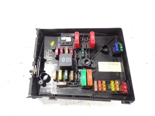 Used Fuse box Fuse box VW GOLF VI (5K1) 1.6 TDI (105 hp) 8493022 8493022