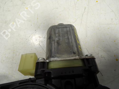 Right front window motor SEAT LEON (5F1) 1.6 TDI | BP8668408E20 