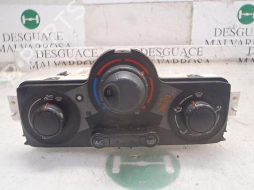 Airco bedieningspaneel RENAULT MEGANE II (BM0/1_, CM0/1_) 1.9 dCi (BM0G, CM0G) (120 hp) 3817343
