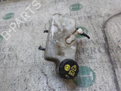 Used Brake master cylinder Brake master cylinder FORD FOCUS II (DA_, HCP, DP) 1.6 TDCi (109 hp) 3855829 3855829