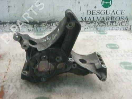 Used Engine mount RENAULT MEGANE I Classic (LA0/1_) 1.9 D (LA0A, LA0U, LA0R) (64 hp) 9086173