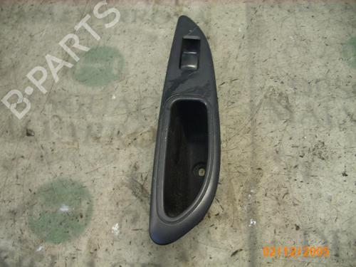 Used Left rear window switch NISSAN PRIMERA Hatchback (P12) 2.2 Di (126 hp) 3741012