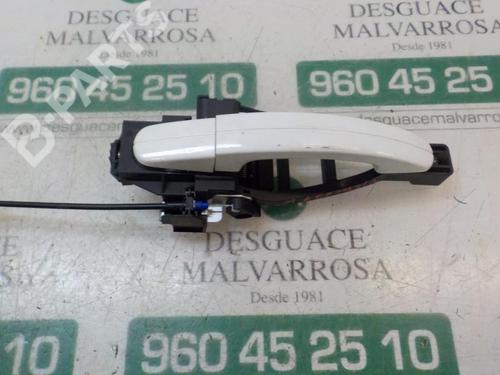 Used Rear left exterior door handle Rear left exterior door handle FORD KUGA II (DM2) 2.0 TDCi (150 hp) 3880592 3880592