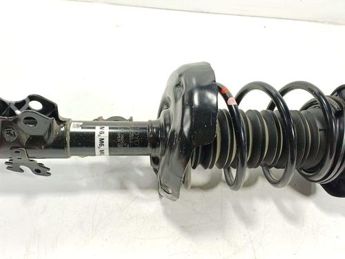Used Left front shock absorber Left front shock absorber TOYOTA COROLLA Estate (_E21_) 1.8 VVTi Hybrid (ZWE219) (140 hp) 40069499 40069499