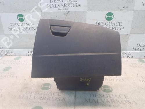 Handskerum FORD FOCUS III Turnier 1.6 TDCi (115 hp) 3807186