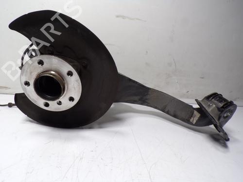 Used Right rear steering knuckle BMW 2 Gran Tourer (F46) 218 d (150 hp) 10740054