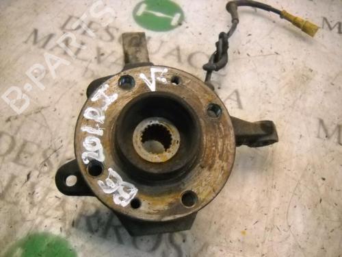 Used Left front steering knuckle Left front steering knuckle RENAULT CLIO II (BB_, CB_) [1998-2016] 3743206 3743206