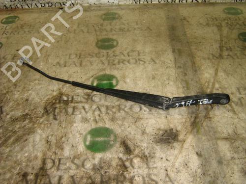 Used Front windshield wiper arm HONDA ACCORD V (CE, CF_, CD) [1995-1998]  3777587