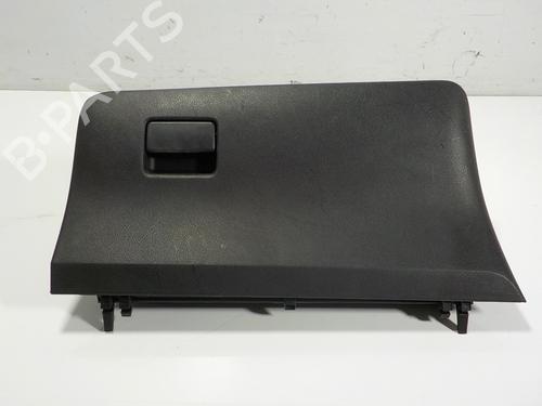 Used Glove box TOYOTA YARIS (_P13_) 1.0 (KSP130_, KSP130) (69 hp) 14907725