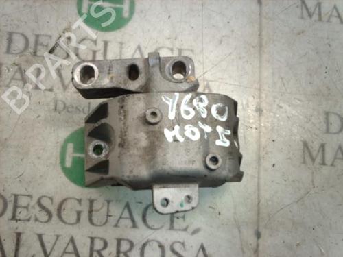 Used Engine mount Engine mount 9085728 9085728