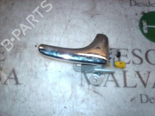 Used Front right interior door handle Front right interior door handle VOLVO S40 I (644) 1.9 DI (95 hp) 3740634 3740634