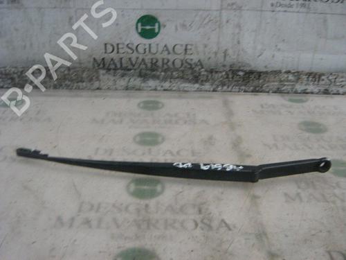 Used Front windshield wiper arm BMW 3 (E46) 320 d (150 hp) 3740413