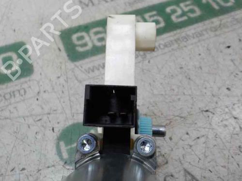 Left front window motor VW GOLF VII (5G1, BQ1, BE1, BE2) 1.6 TDI | BP4758853E21 
