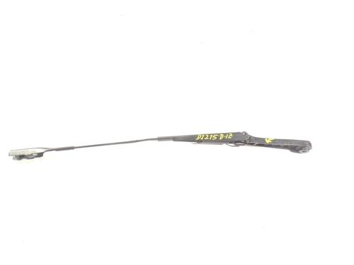 Used Front windshield wiper arm AUDI A1 Sportback (8XA, 8XF) 1.6 TDI (90 hp) 8643321