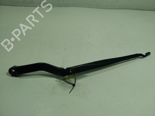 Used Front windshield wiper arm LEXUS CT (ZWA10_) [2010-2025]  17872360