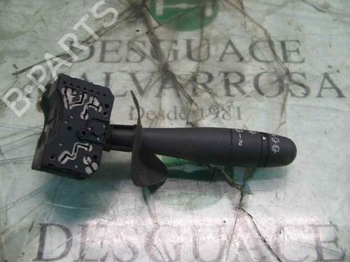 Used Steering column stalk Steering column stalk RENAULT CLIO II (BB_, CB_) 1.2 (BB0A, BB0F, BB10, BB1K, BB28, BB2D, BB2H, CB0A,... (58 hp) 3778028 3778028