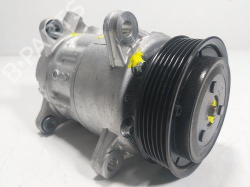 Used AC compressor AC compressor BMW X2 (F39) xDrive 20 i (192 hp) 24738097 24738097