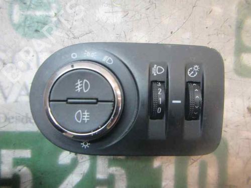 Used Headlight switch OPEL CORSA D (S07) 1.3 CDTI (L08, L68) (75 hp) 3862571