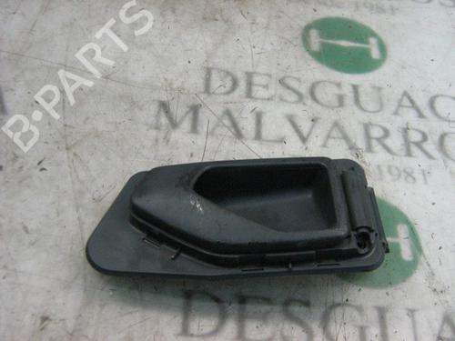 Used Front right interior door handle Front right interior door handle PEUGEOT 306 Hatchback (7A, 7C, N3, N5) 1.4 (75 hp) 3795153 3795153