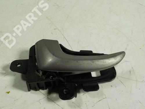 Used Front left interior door handle Front left interior door handle HYUNDAI i30 (GD) 1.4 (101 hp) 9215258 9215258