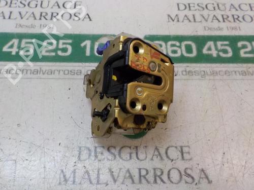Used Rear right lock NISSAN X-TRAIL I (T30) [2001-2013]  3877913