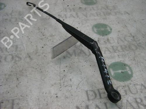 Used Front windshield wiper arm NISSAN PRIMERA (P11) 2.0 TD (90 hp) 3763492