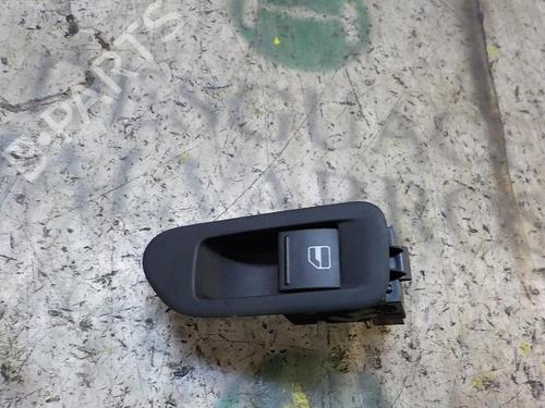 Used Right rear window switch Right rear window switch VW GOLF VI (5K1) 1.2 TSI (105 hp) 3856928 3856928