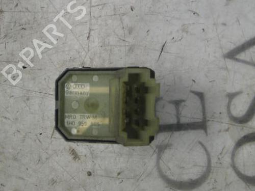 Used Mirror switch VW GOLF III (1H1) 1.9 D (64 hp) 3789703