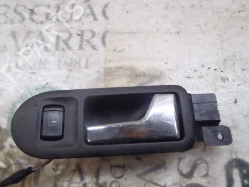 Used Front right interior door handle Front right interior door handle 3818323 3818323