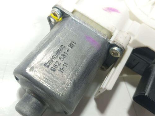 Left front window motor FIAT FREEMONT (345_) 2.0 JTD | BP39239529E21 - Image 4