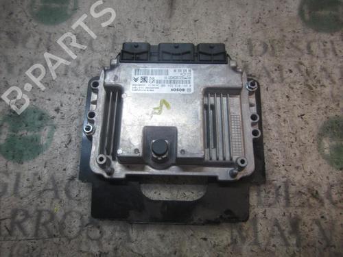 Used Engine control unit (ECU) Engine control unit (ECU) CITROËN C4 Picasso I MPV (UD_) [2006-2015] 3840240 3840240