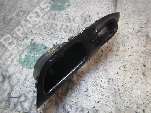 Used Left rear window switch Left rear window switch NISSAN JUKE (F15) 1.5 dCi (110 hp) 3837621 3837621