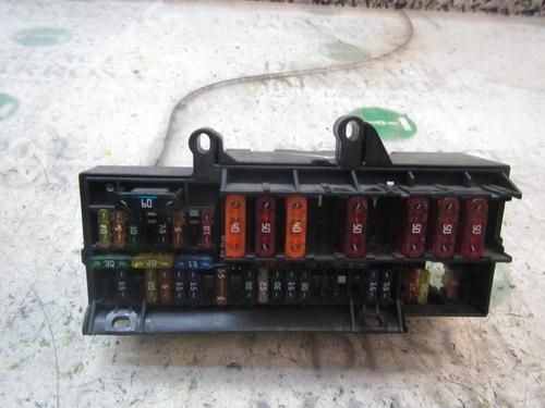 Used Fuse box Fuse box BMW 7 (E65, E66, E67) 730 d (218 hp) 3841929 3841929